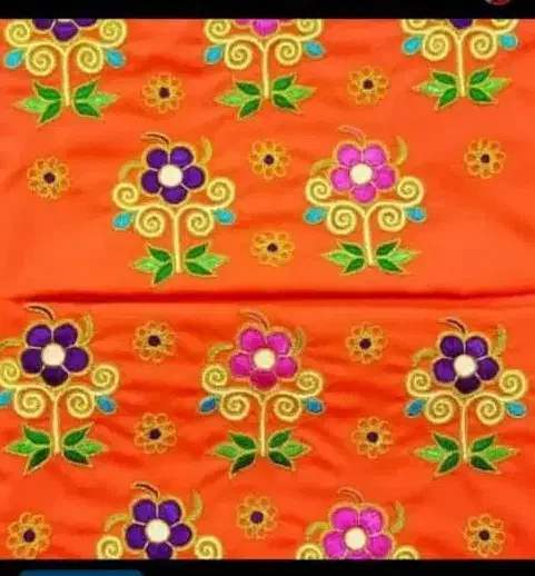 گل بالا و لباس نگینی|لباس|میناب, |دیوار