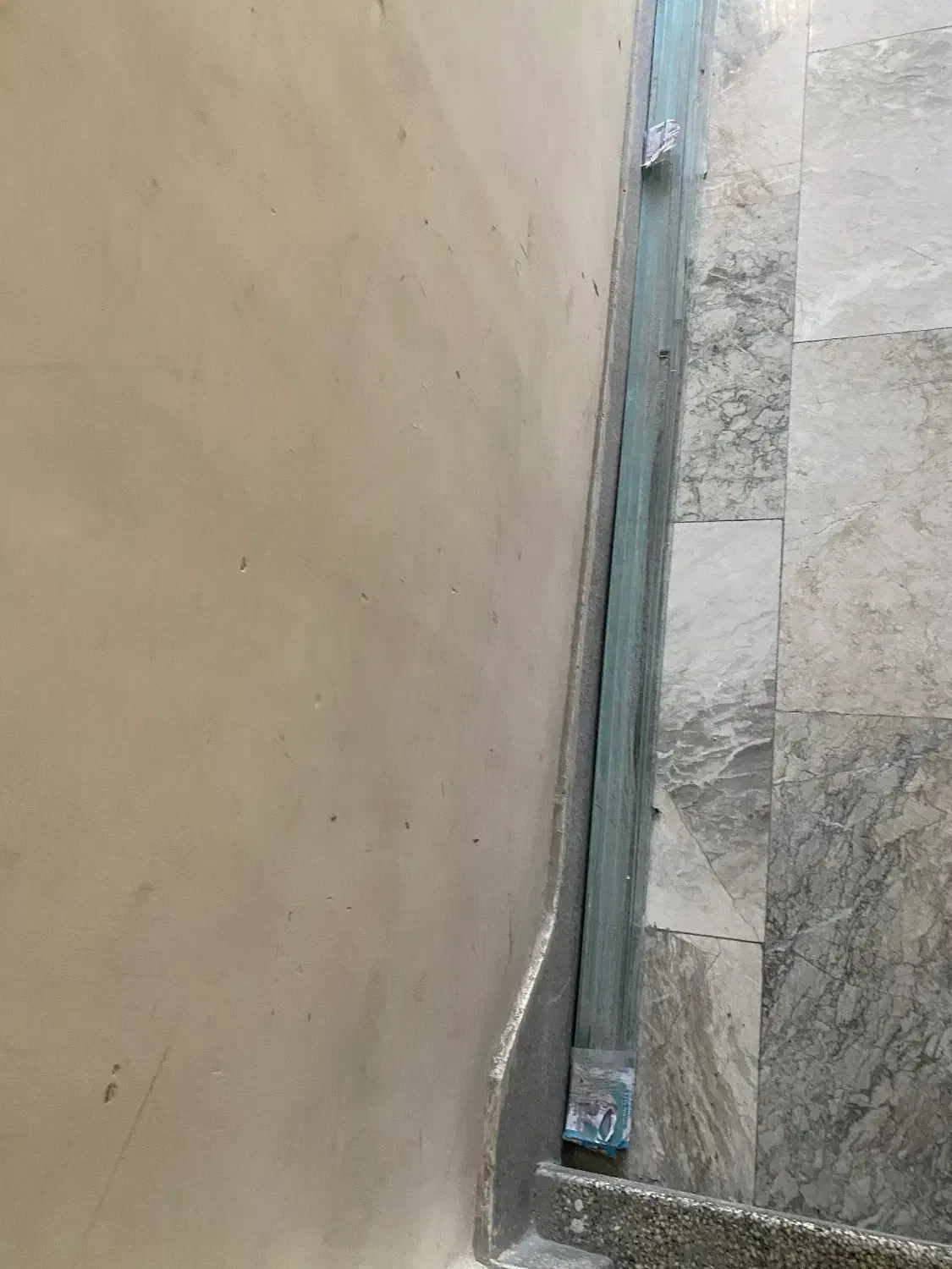 شیشه بلند خطی|مصالح و تجهیزات ساختمان|تهران, بهجتآباد|دیوار