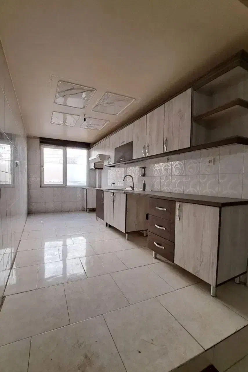 وحیدیه ۶۰ متر ۲ خوابه با پارکینگ