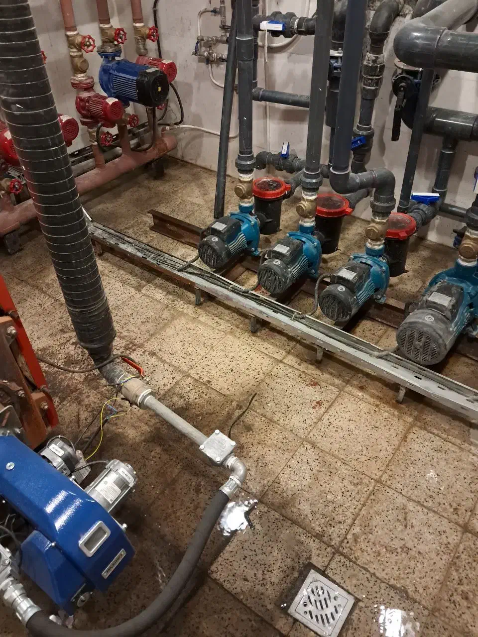 نصب شیرآلات و صفر تا صد لوله کشی ساختمان و...|خدمات پیشه و مهارت|مشهد, کوثر|دیوار