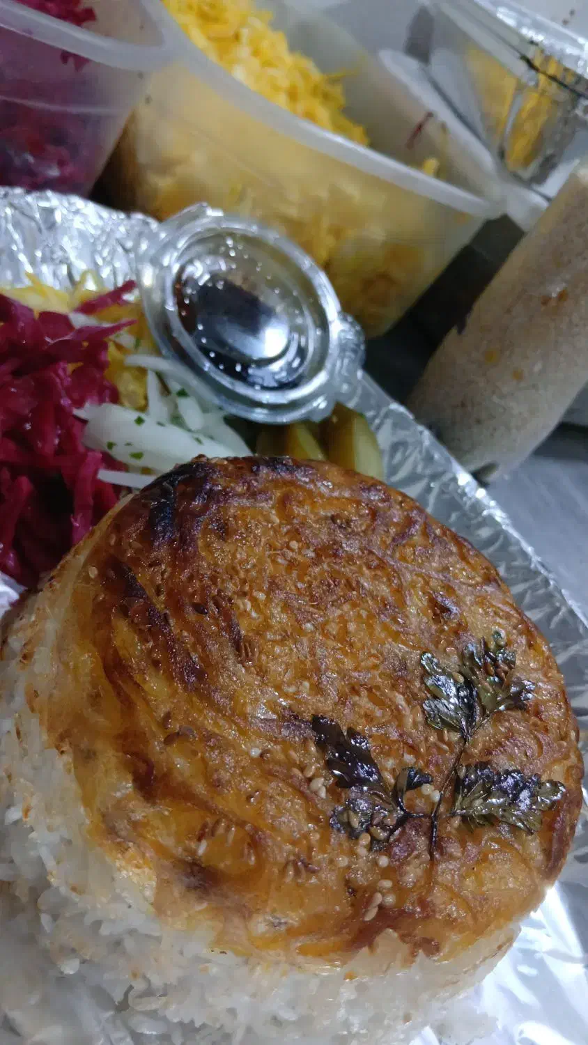 استخدام ظرفشور خانم سالنکار آقا رستوران ناب|استخدام خدمات فروشگاه و رستوران|ایوان, |دیوار