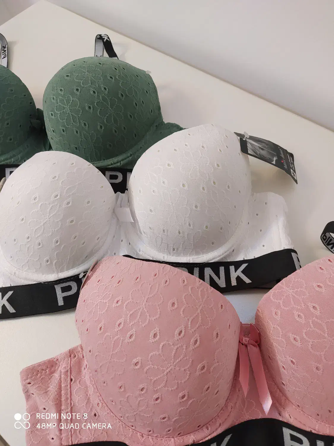 سوتین اسفنجی|لباس|سبزوار, عظیمیان|دیوار