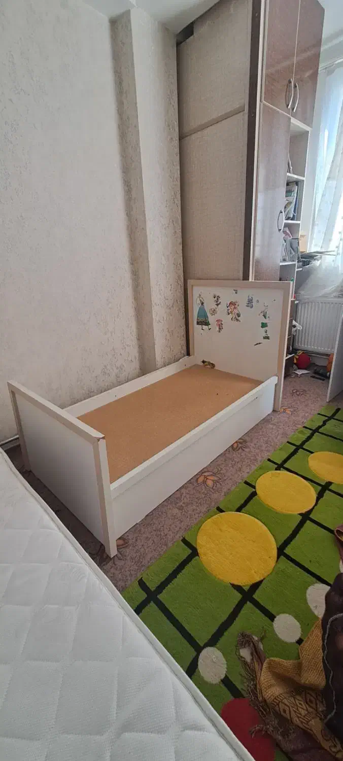 تخت خواب ۱۶۰ ×۸۰|تخت و صندلی بچه|ارومیه, |دیوار