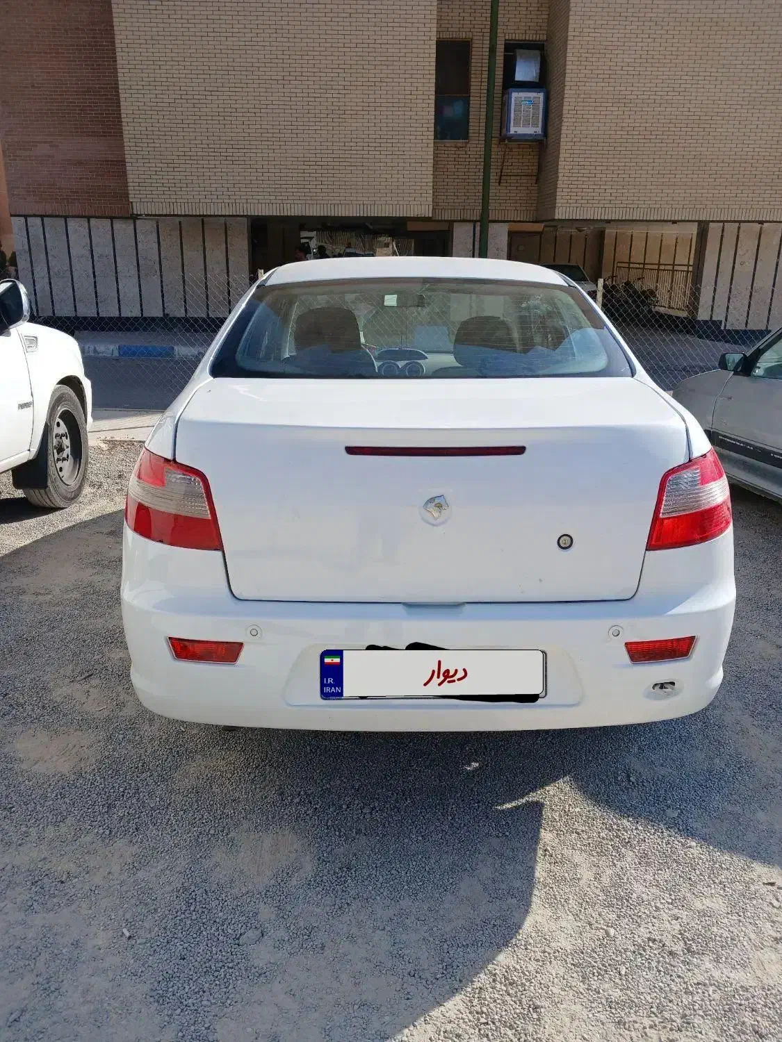 رانا ۹۳ سفیدروغنیtu5|خودرو سواری و وانت|خمینی‌شهر, |دیوار