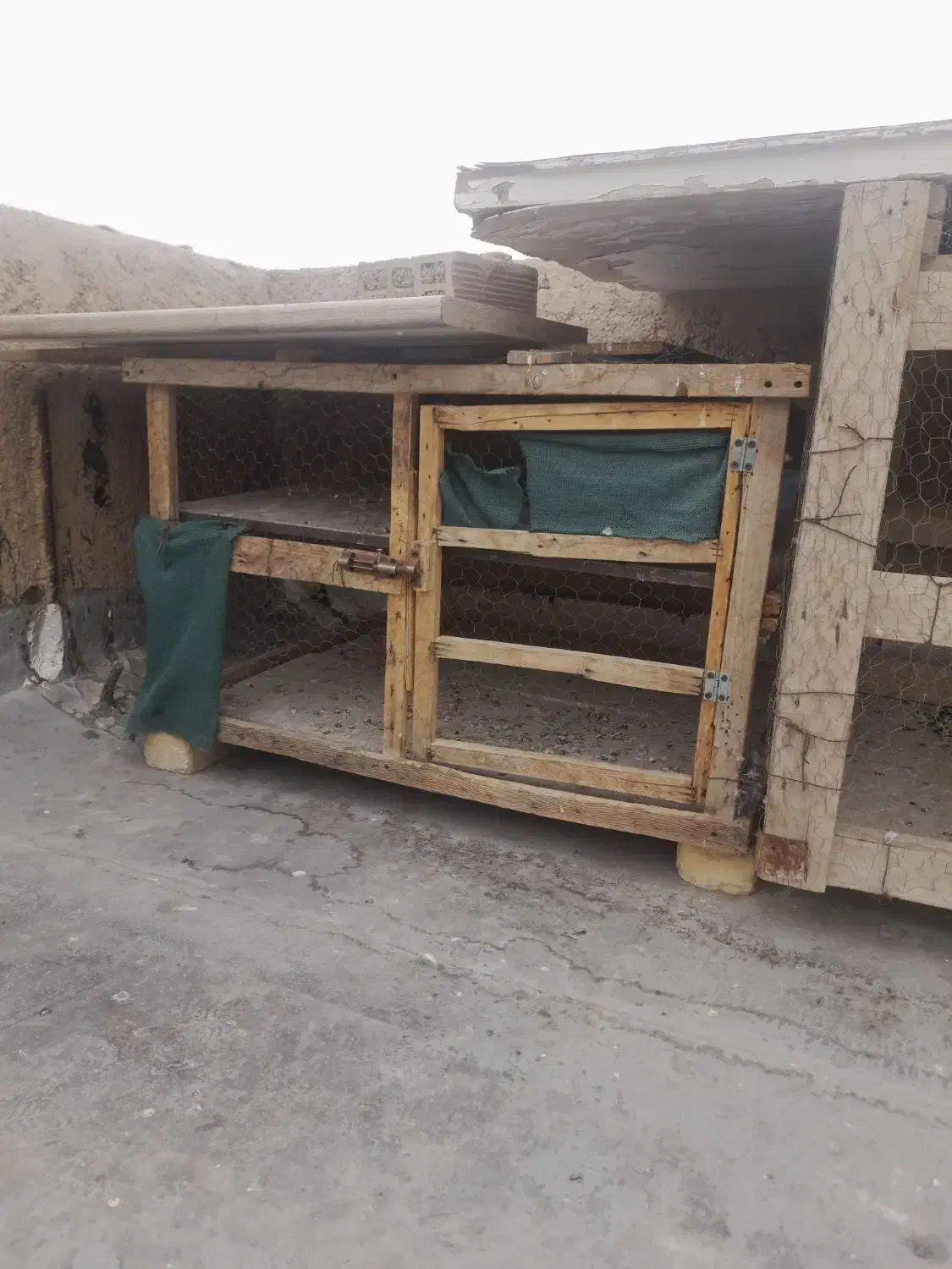 قفس چوبی|لوازم جانبی حیوانات|شاهینشهر, شهرک ردانی پور|دیوار