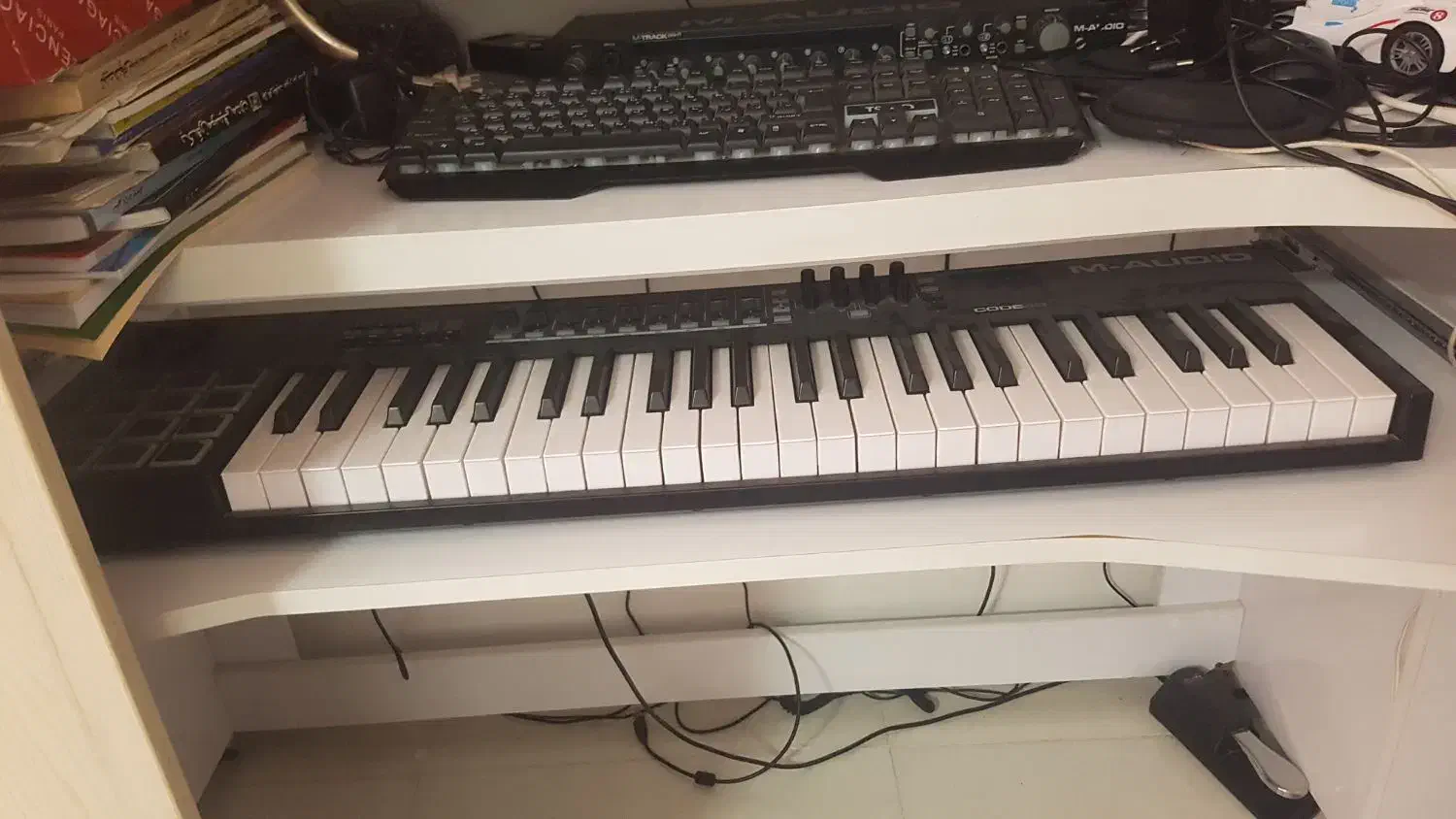 میدی کنترلر ام آیدیو M-Audio code 49|پیانو، کیبورد، آکاردئون|تهران, خرمشهر|دیوار