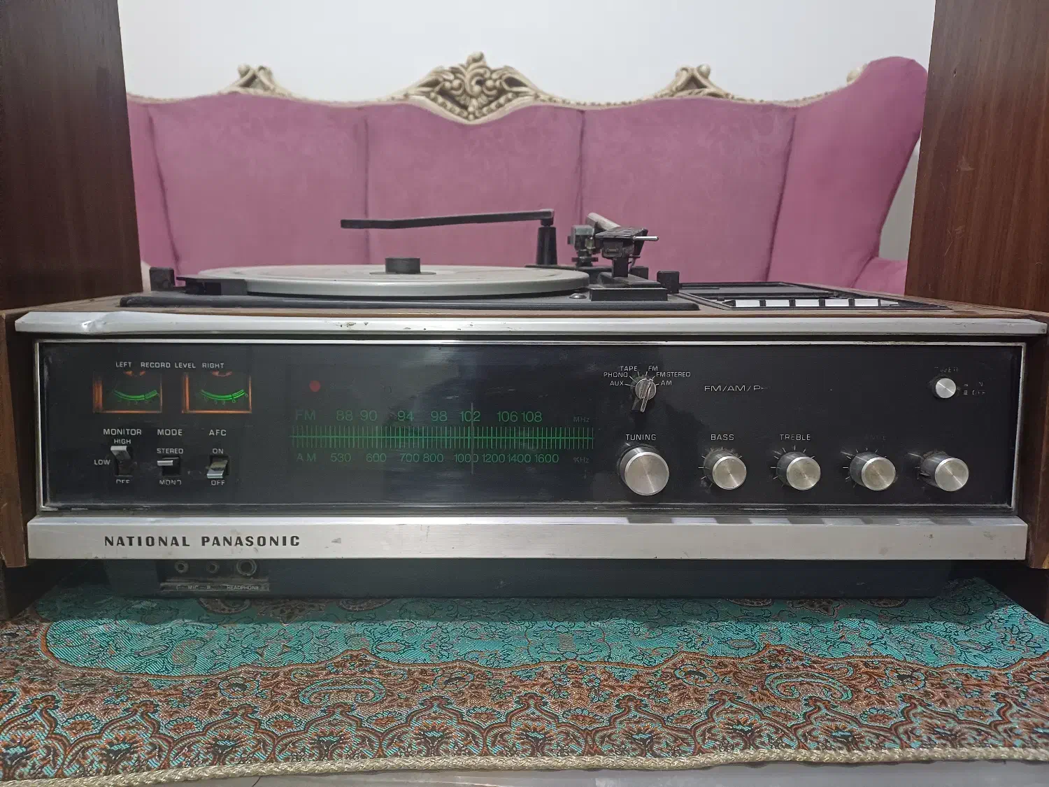 استریو گرامافون قدیمی|سیستم صوتی خانگی|نسیم‌شهر, |دیوار