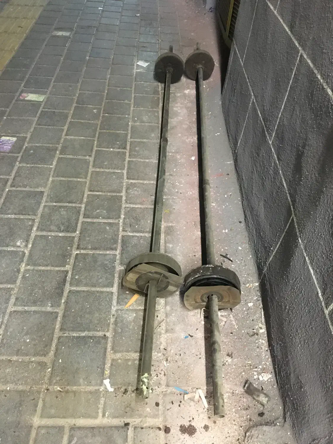 فنر کرکره قدیمی آلمانی|مصالح و تجهیزات ساختمان|تهران, امام زاده حسن|دیوار