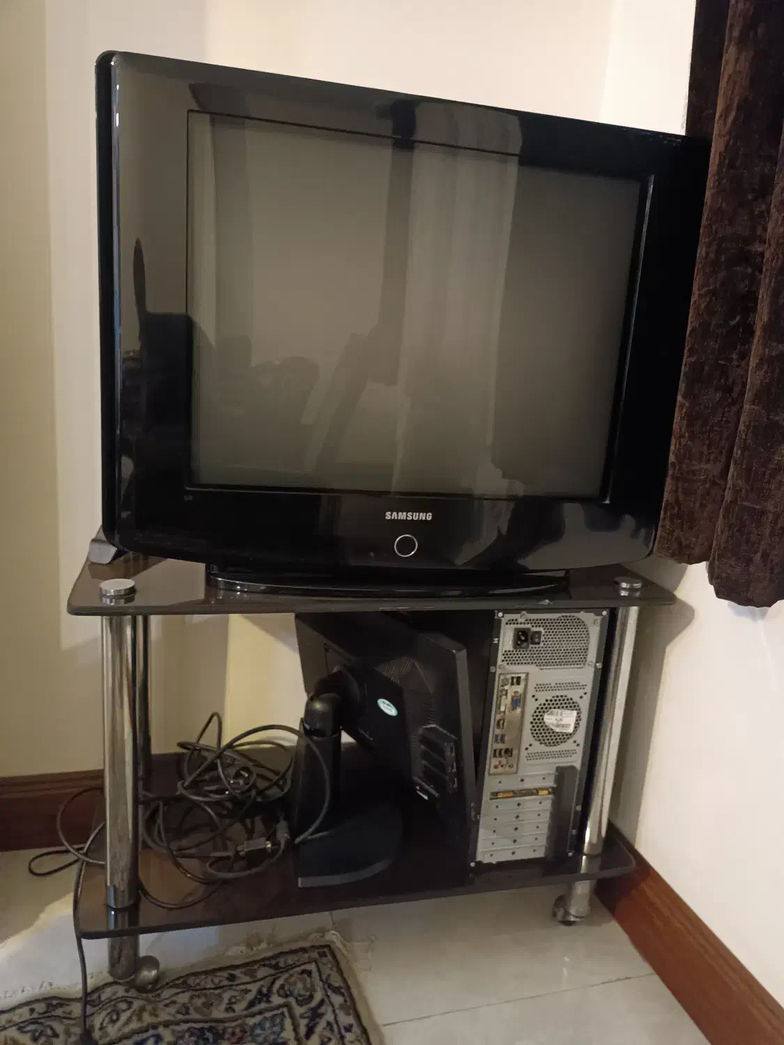 تلویزیون ۲۴ اینچ سامسونگ|تلویزیون و پروژکتور|تهران, استخر|دیوار