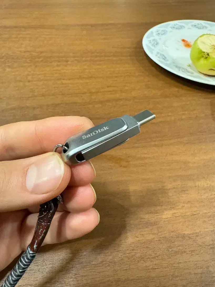 فلش مموری سندیسک ULTRA DUAL DRIVE LUXE TYPE-C 1TB|قطعات و لوازم جانبی رایانه|اراک, |دیوار