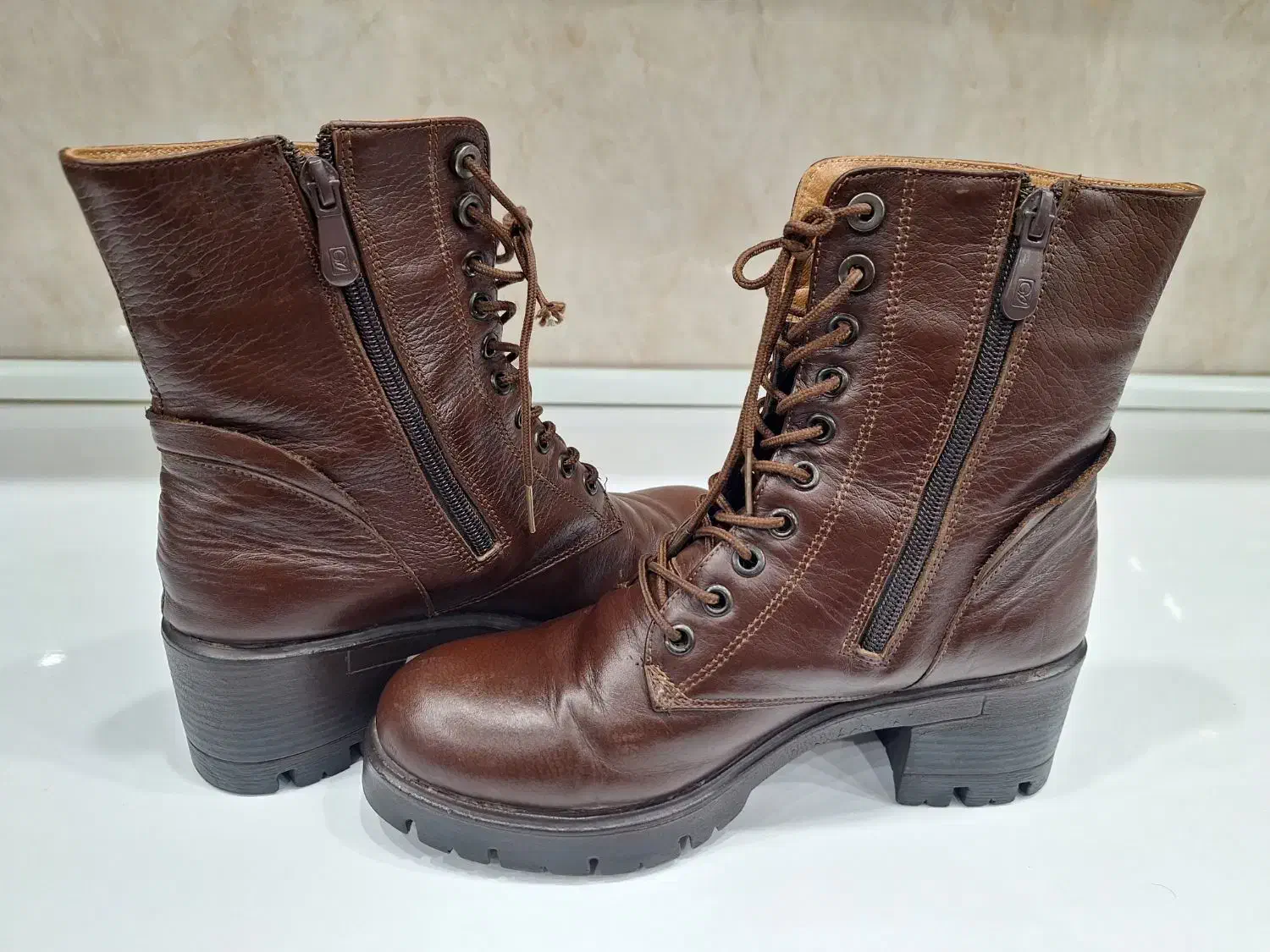 پوتین زنانه سایز ۳۸ چرم اصل|کیف، کفش، کمربند|رشت, پاستوریزه|دیوار