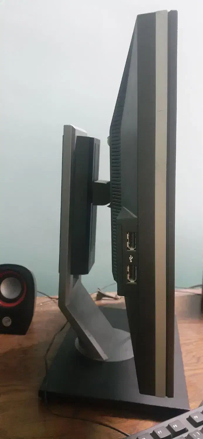 مانیتور19اینچ DELL|قطعات و لوازم جانبی رایانه|سمنان, |دیوار