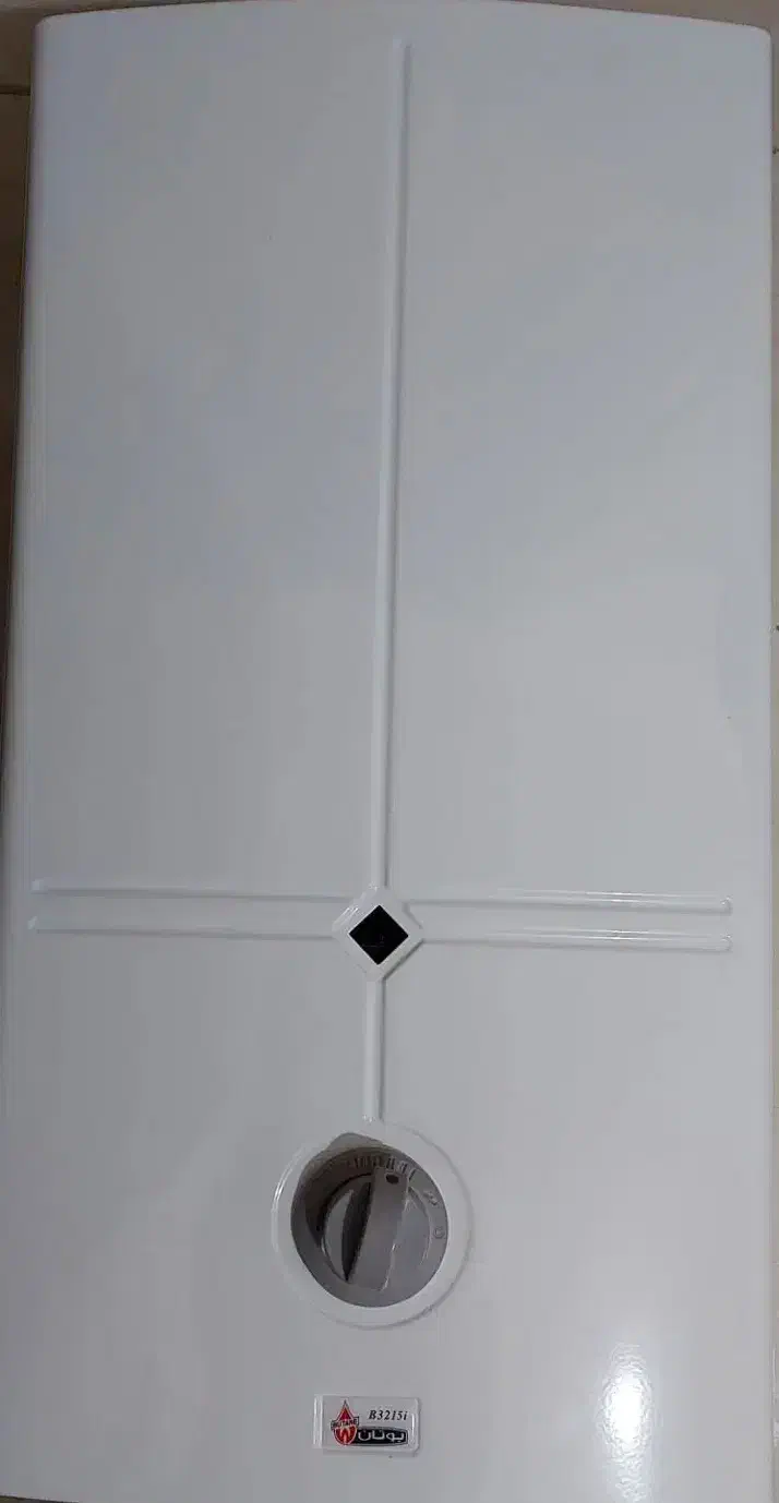 یک دستگاه آبگرمکن دیواری نو وآکبند|آبگرمکن، پکیج، شوفاژ|قائمشهر, |دیوار