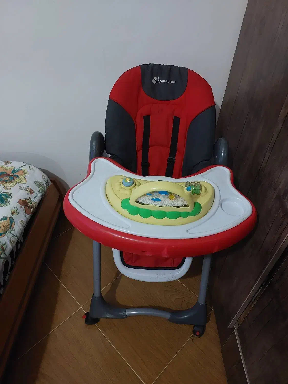 صندلی غذای کودک|تخت و صندلی بچه|چالوس, |دیوار