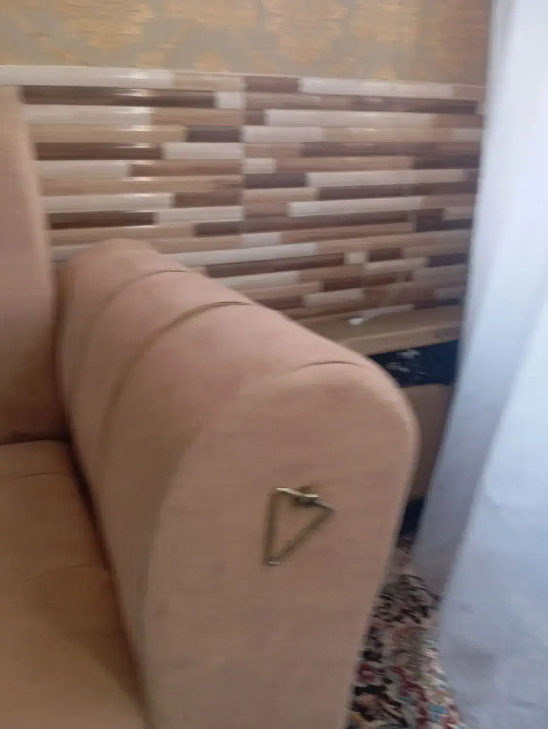 چستر کرم|مبلمان خانگی و میز عسلی|تربت جام, خیرآباد|دیوار