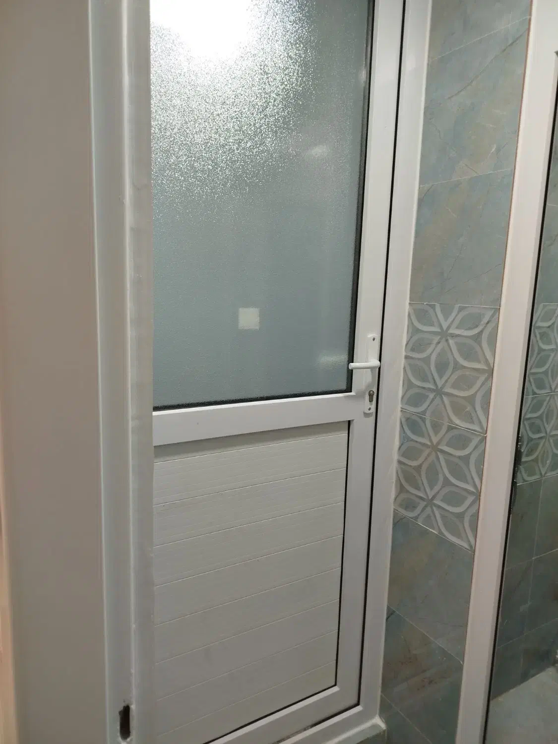 پنجره دوجداره و شیشه و توری|مصالح و تجهیزات ساختمان|کرج, خرمدشت|دیوار