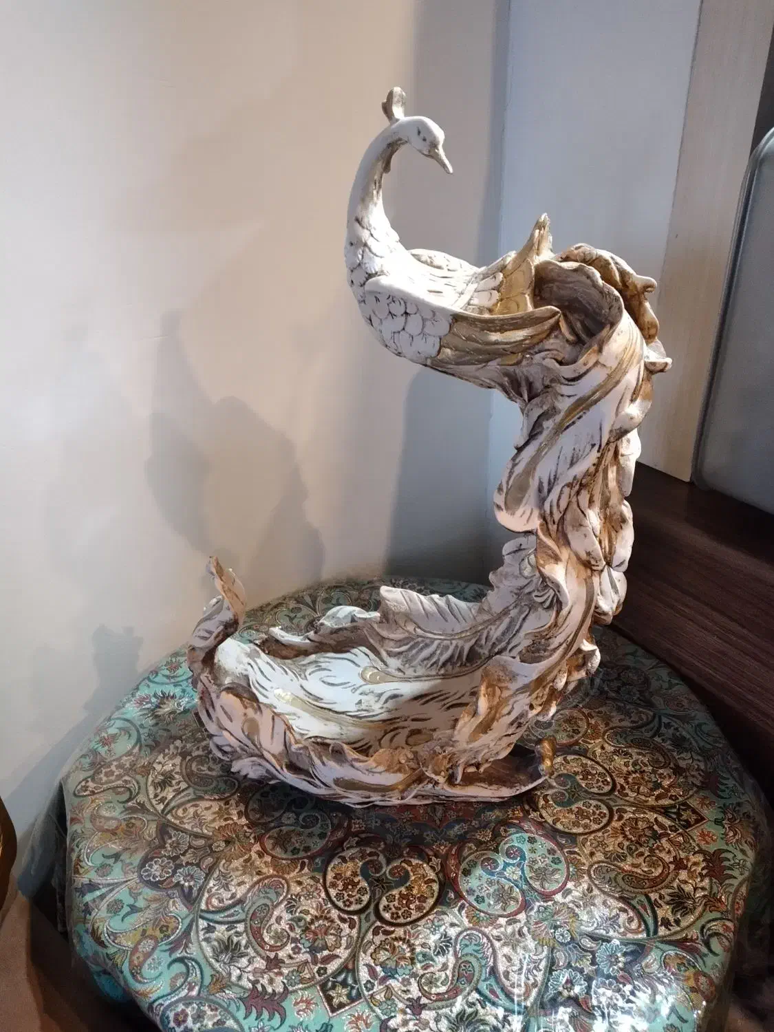 دکوری|مجسمه، تندیس، ماکت|گلبهار, شهر جدید گلبهار|دیوار