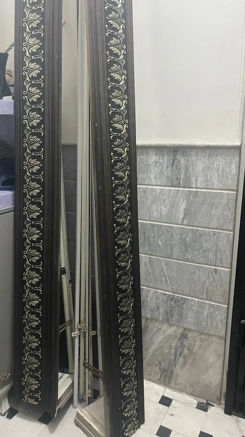 کتیبه و میله پرده|پرده، رانر، رومیزی|قم, بنیاد|دیوار