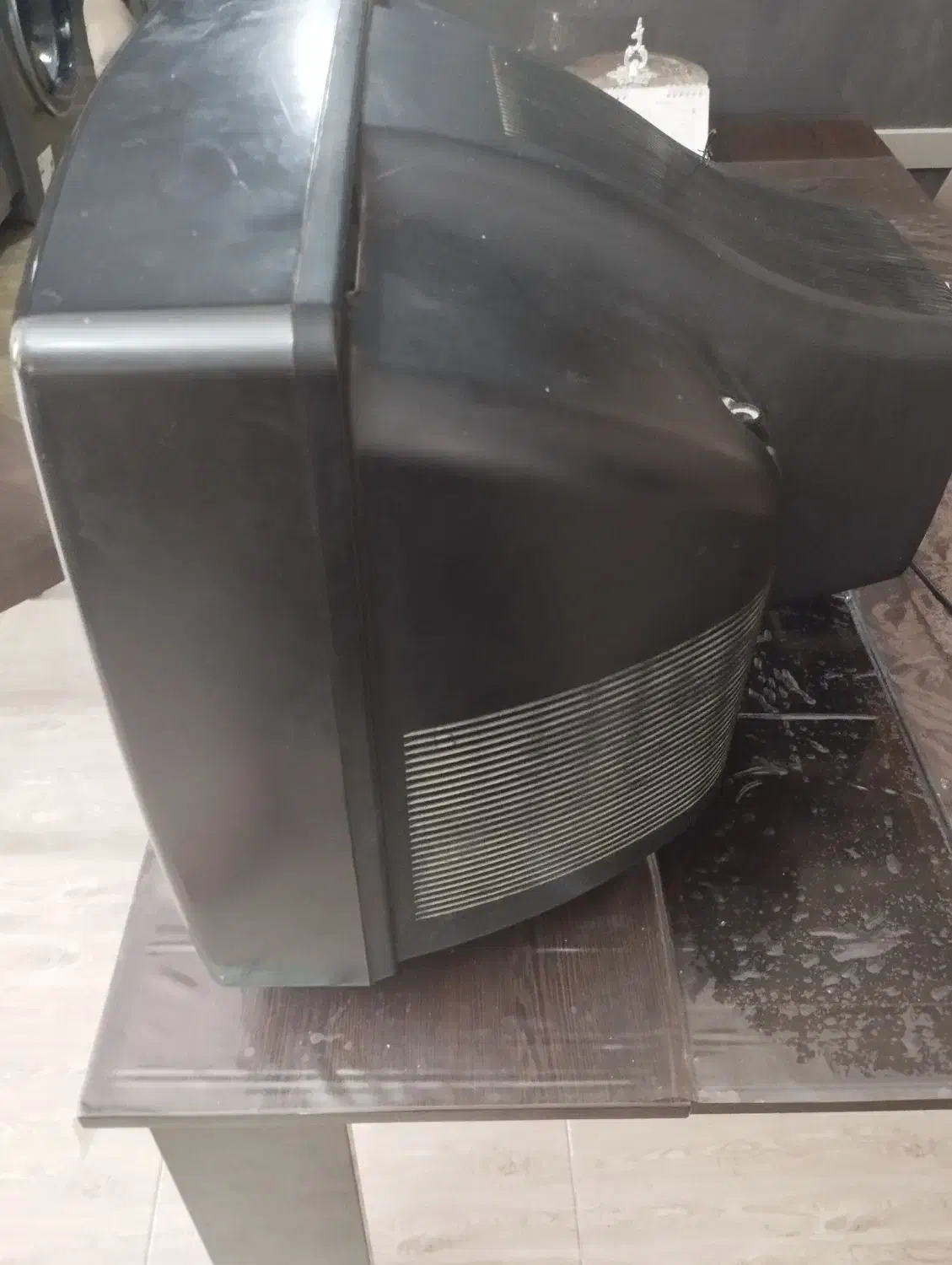 تلوزیون 21 اینچ پارس|تلویزیون و پروژکتور|شیراز, شهرک مطهری|دیوار