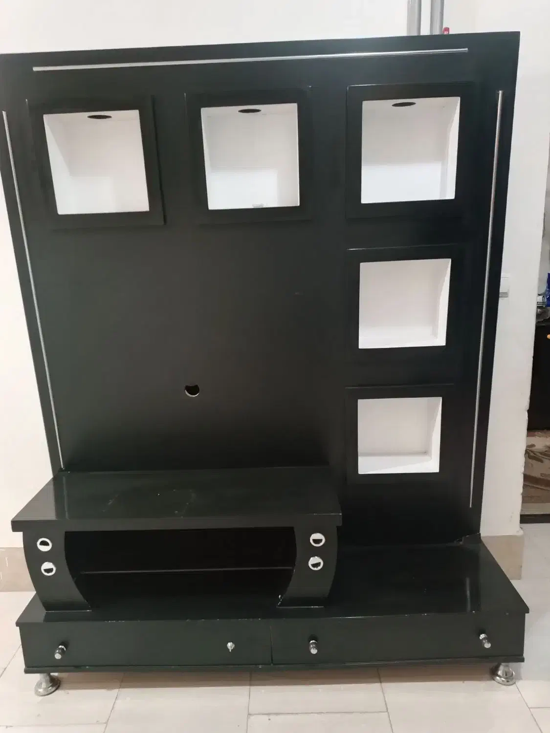 میز تلویزیون درحد نو|میز تلویزیون|گلبهار, شهر جدید گلبهار|دیوار