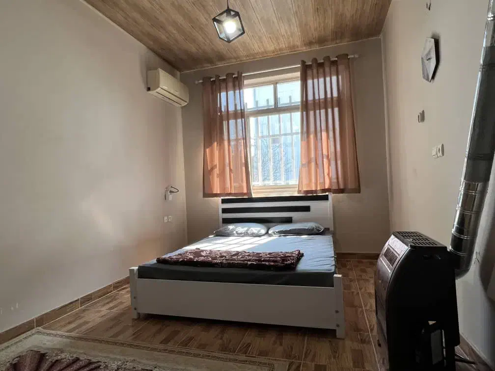 ویلا استخردار سه خواب پوراحمد|اجارهٔ کوتاه‌مدت ویلا و باغ|بندر انزلی, معلم|دیوار