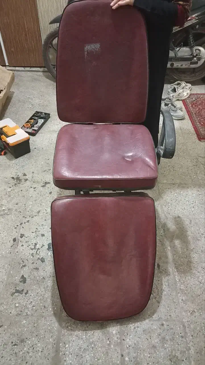 صندلی آرایشگاهی|آرایشگاه و سالنهای زیبایی|تربتحیدریه, قائم|دیوار