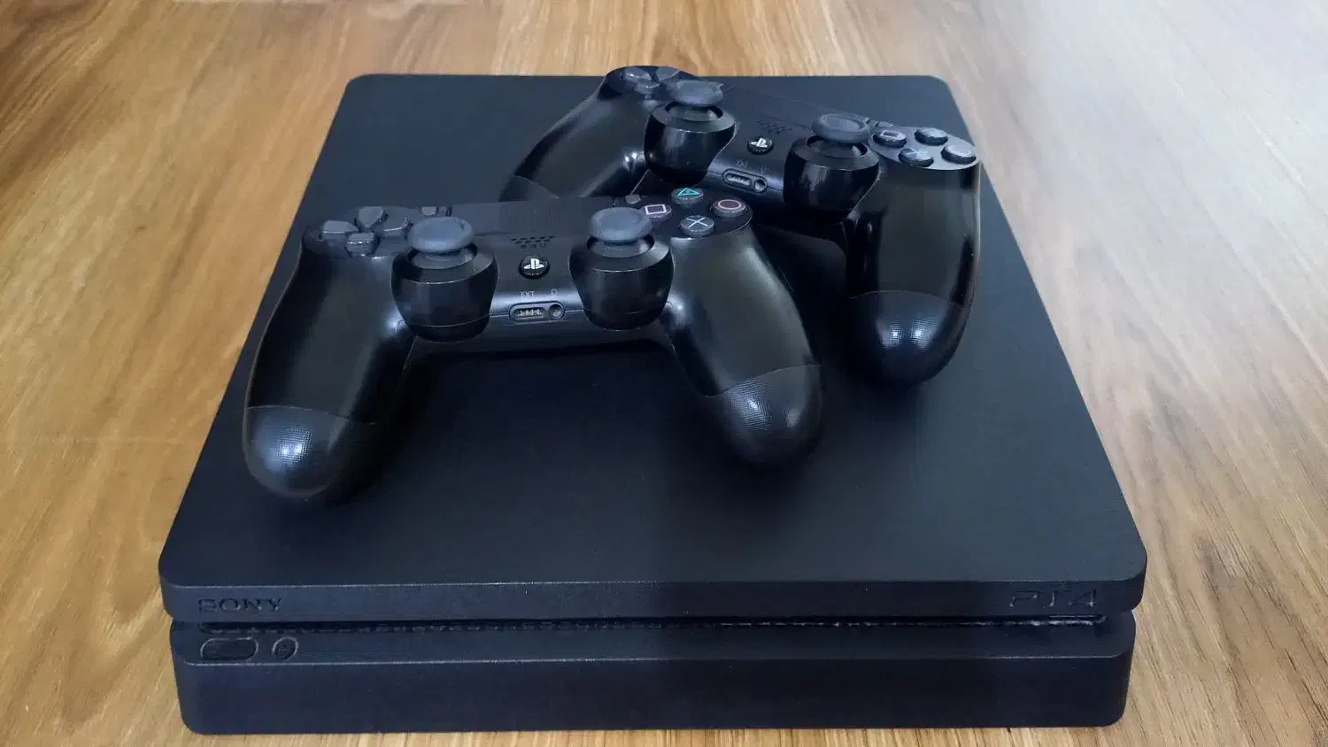 ps4درحدنوهمراه بافلش ودودسته وکابل های ارتباطی|کنسول، بازی ویدئویی و آنلاین|بندر ماهشهر, |دیوار