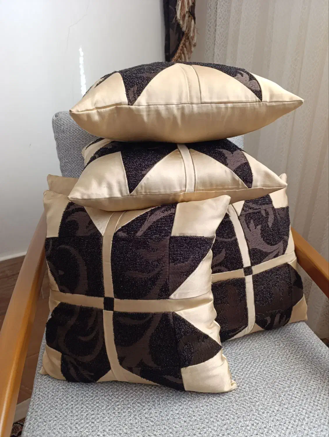 کوسن چهل تکه|رختخواب، بالش، پتو|تربت‌حیدریه, دیزقند|دیوار