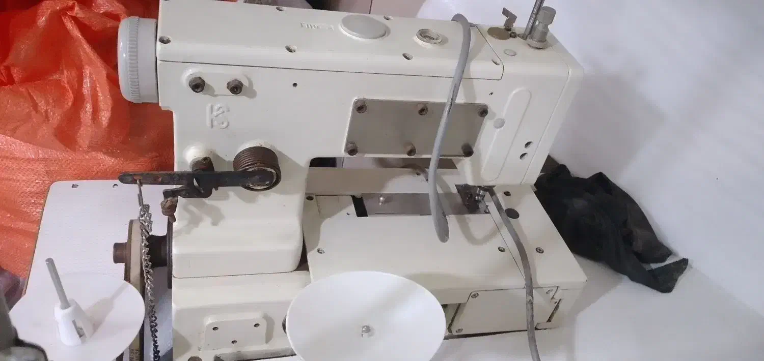 چرخ خیاطی|ماشین‌آلات صنعتی|همدان, |دیوار