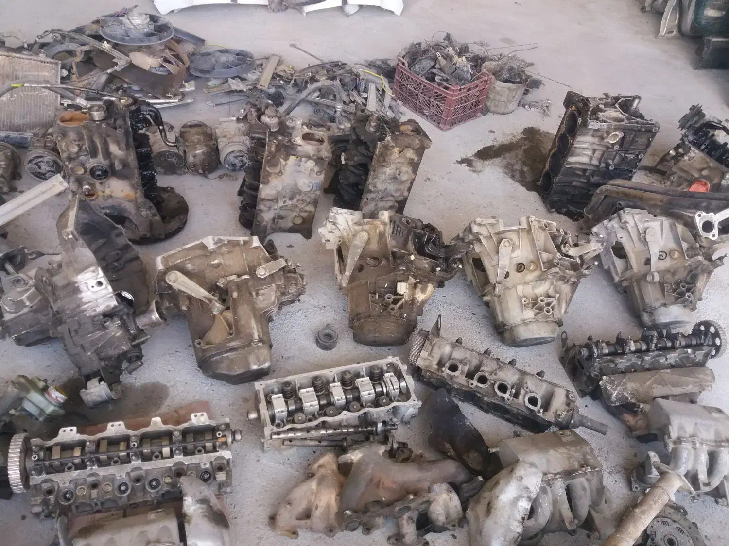 استوک استوکی لوازم پراید پژو نیسان و....|قطعات یدکی و لوازم جانبی|بجنورد, |دیوار