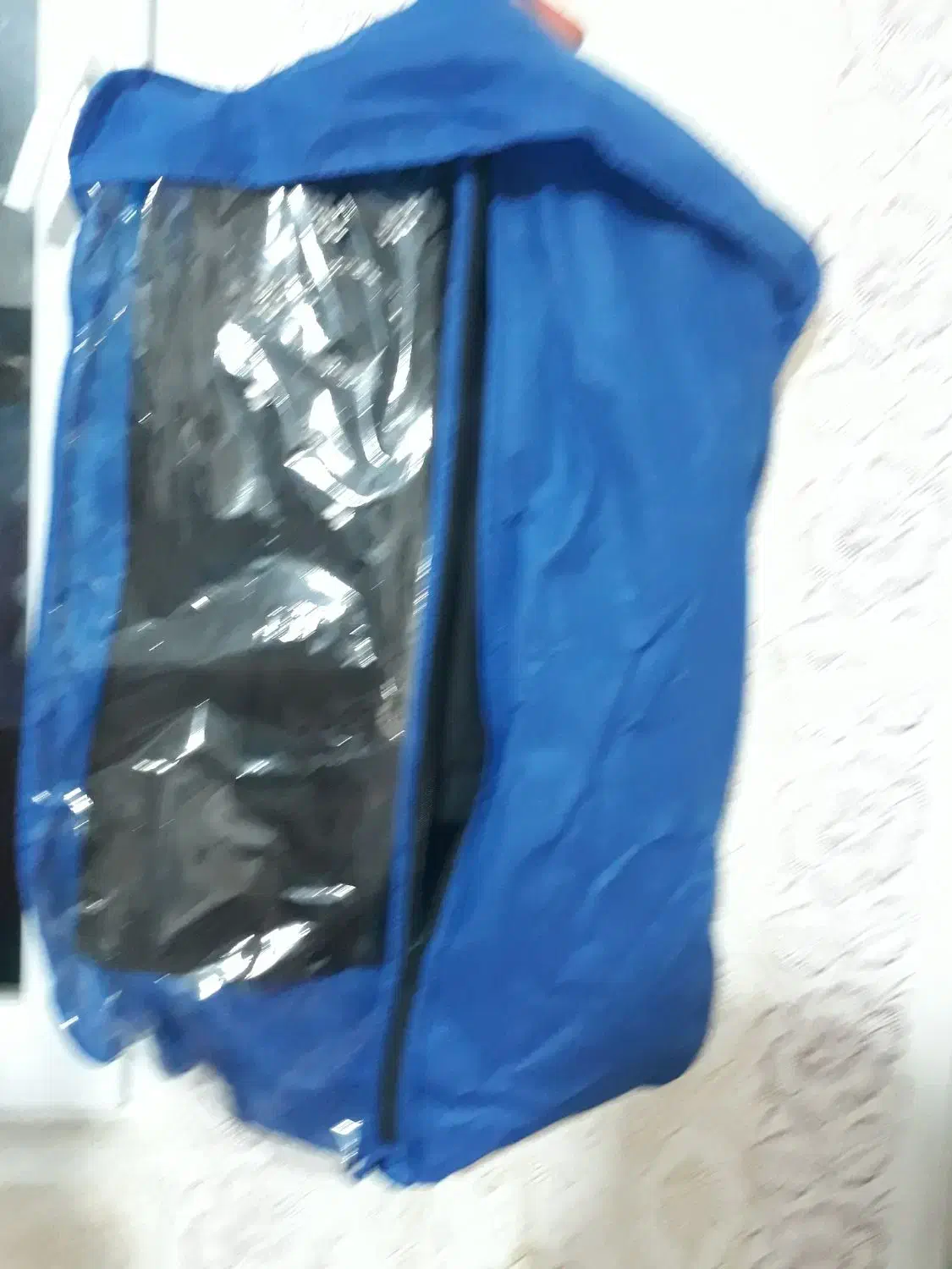 یک عدد کت و دامن و زیره|لباس|اهر, |دیوار