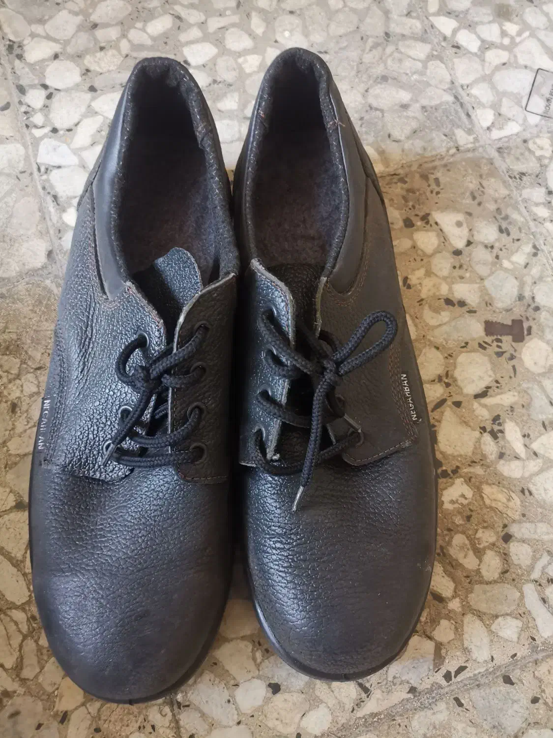 پوتین ایمنی و سربازی نگهبان|کیف، کفش، کمربند|چهاردانگه (تهران), |دیوار