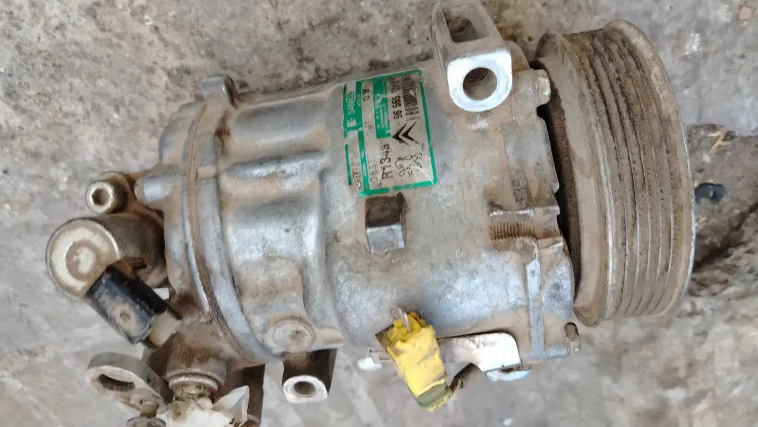 کمپرسور کولر تیوفایویی سنسور دار و گیربکس پژو|قطعات یدکی و لوازم جانبی|بم, |دیوار