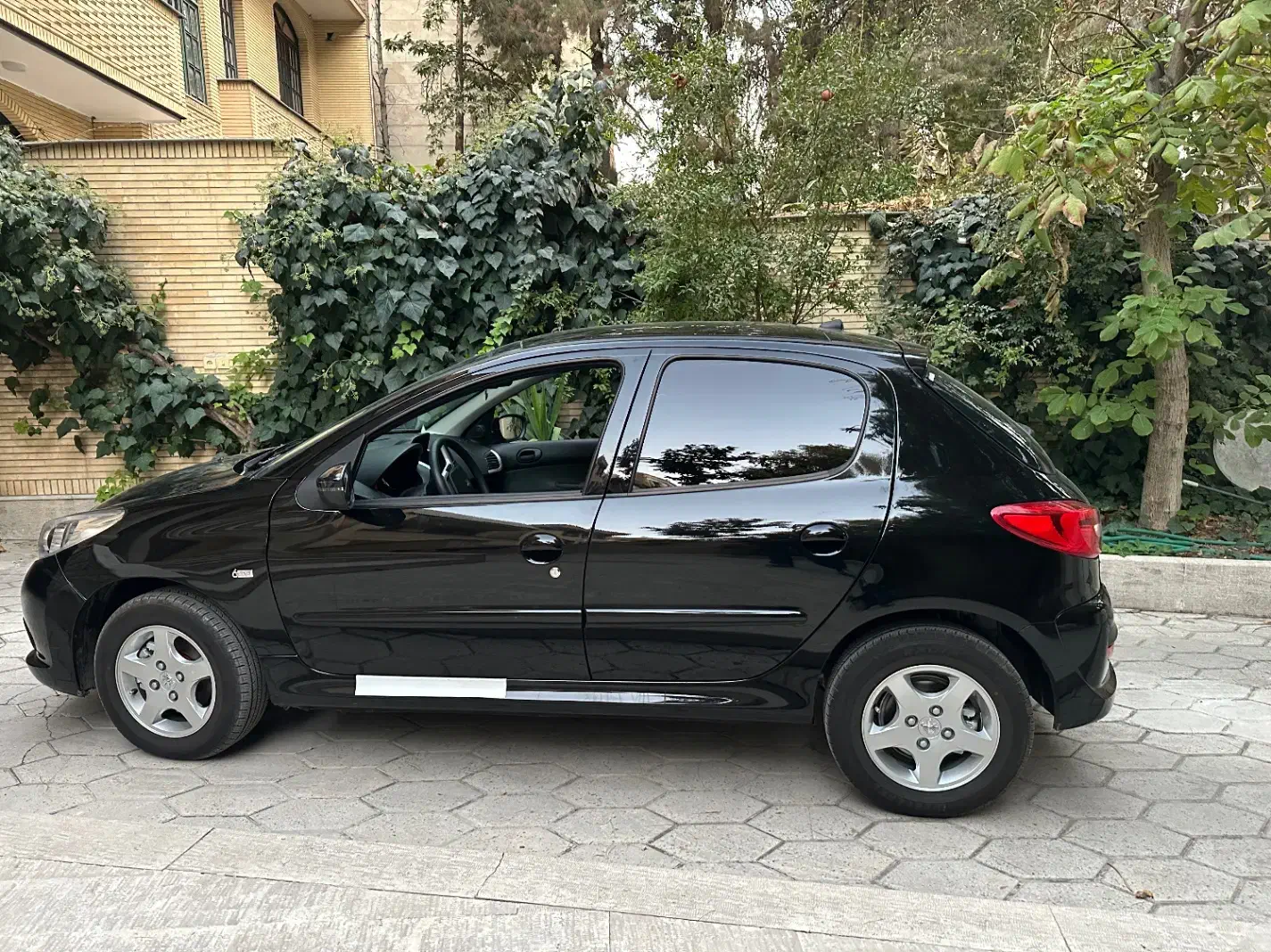 207 مشکی اتومات ارتقا یافته ۱۴۰۴|خودرو سواری و وانت|شیراز, دکتر حسابی|دیوار