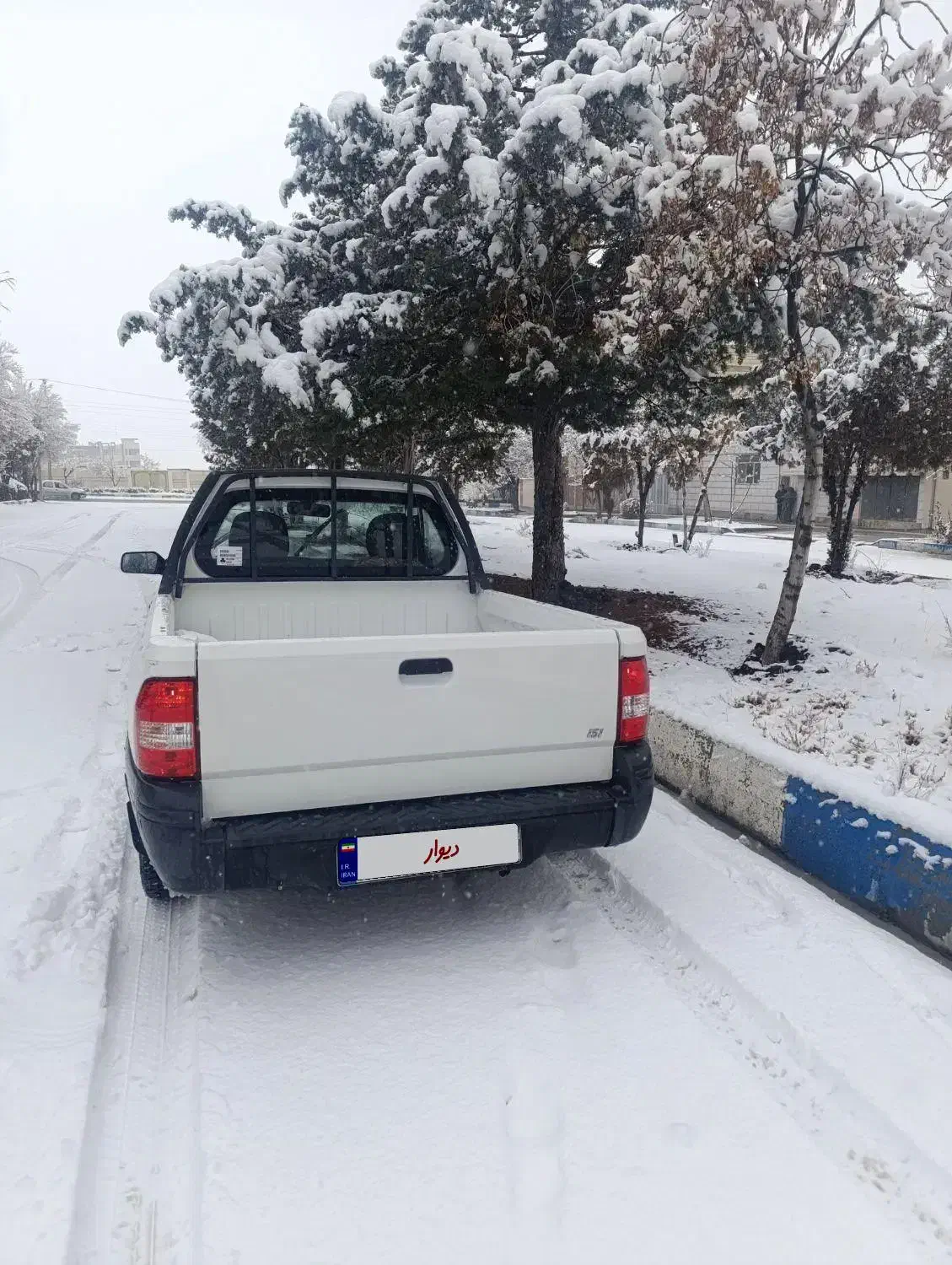 ماشین (پراید بار)|خودرو سواری و وانت|فرخ‌شهر, |دیوار