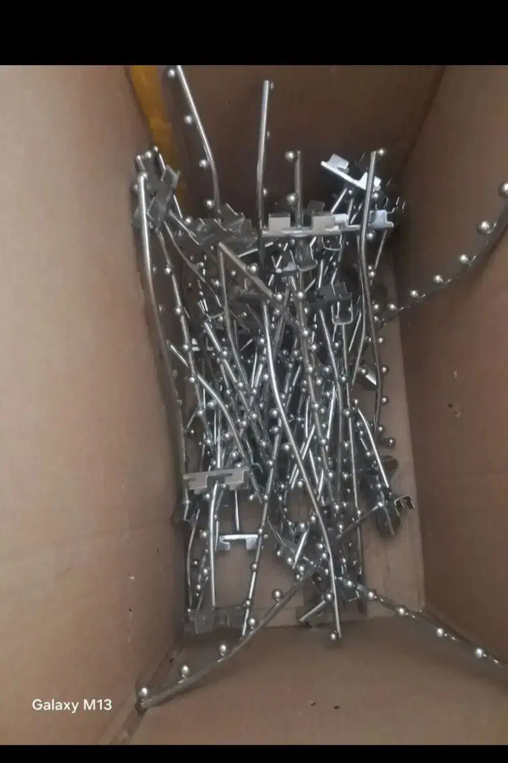 رگال تیله ای و پایه ضد زنگ|بندرخت و رخت‌آویز|محمدشهر, همایون ویلا|دیوار