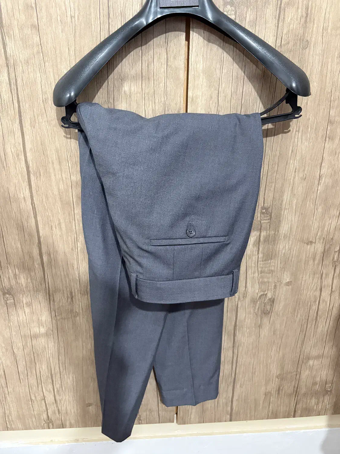 کت و شلوار|لباس|شوشتر, |دیوار