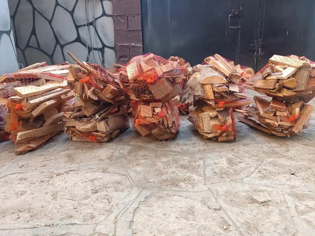 چوب،هیزم،زغال،|خدمات باغبانی و درختکاری|گلبهار, شهر جدید گلبهار|دیوار