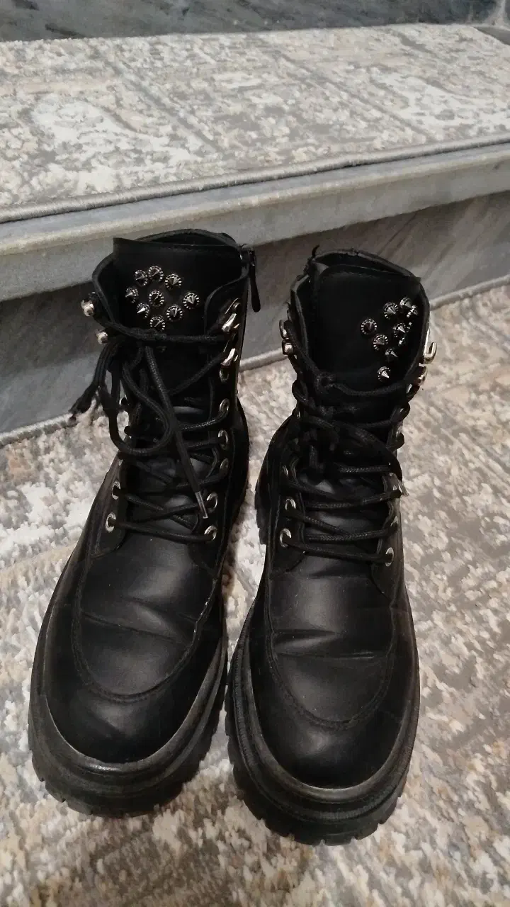 نیم بوت  سایز ۳۸|کیف، کفش، کمربند|صالح آباد, |دیوار