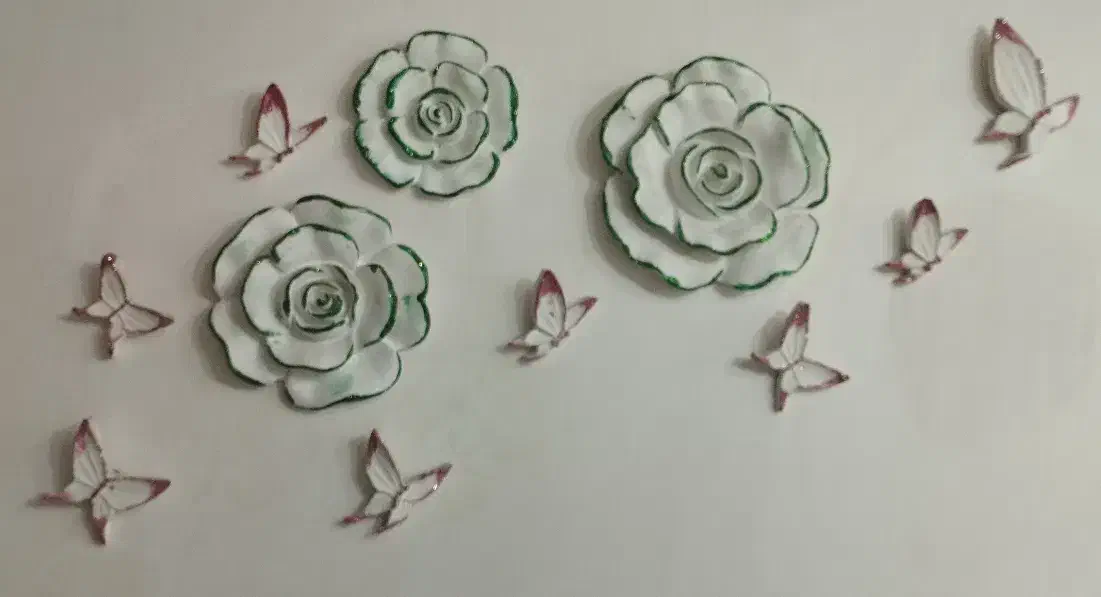 گل و پروانه دیوارکوب دکوری تزیینی|مجسمه، تندیس، ماکت|خرم‌آباد, |دیوار