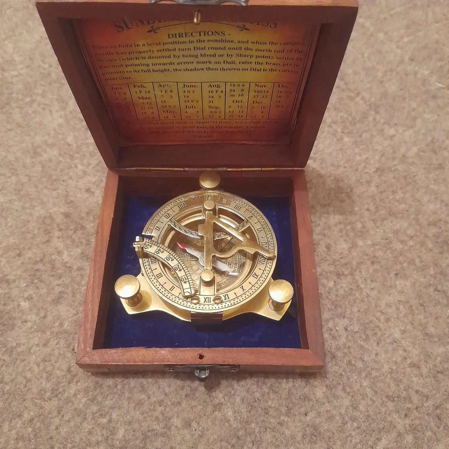 قطنما ساعت افتابی برنجی|کلکسیون اشیاء عتیقه|صدرا-فارس, فاز ۱|دیوار