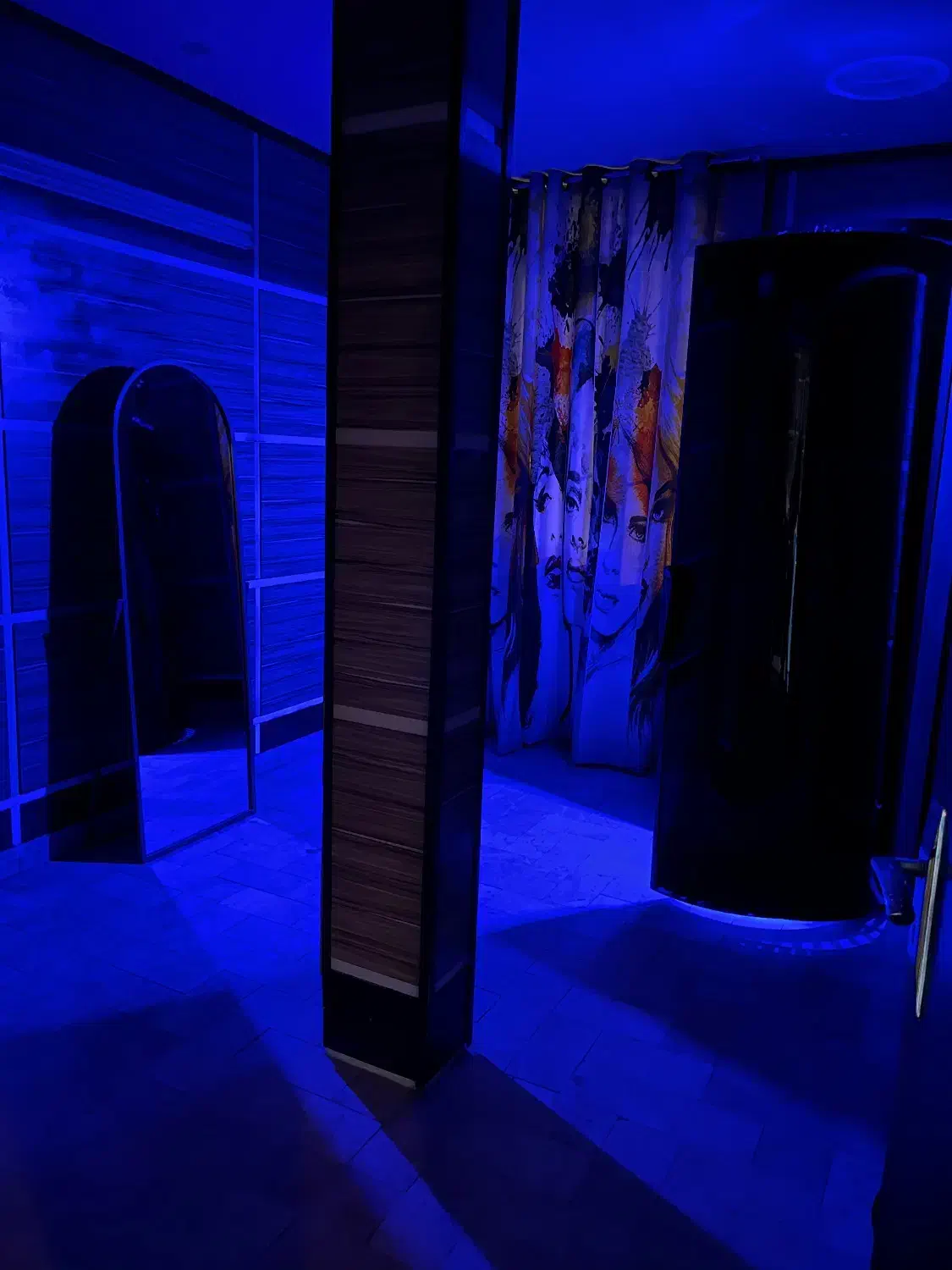 اجاره میز ب تمامی لاین ها آرایشی|استخدام درمانی، زیبایی، بهداشتی|تهران, نارمک جنوبی|دیوار