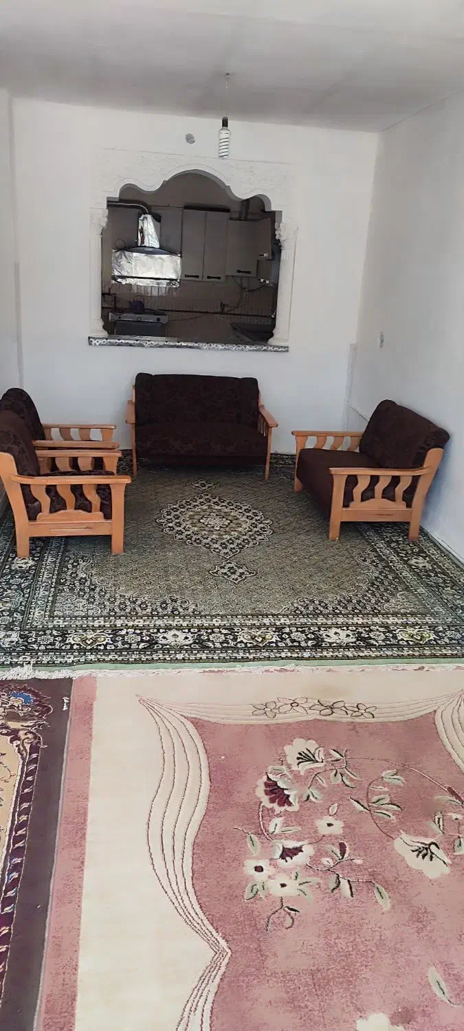 منزل مبله|اجارهٔ کوتاه‌مدت آپارتمان و سوئیت|شیراز, شیشه‌گری|دیوار