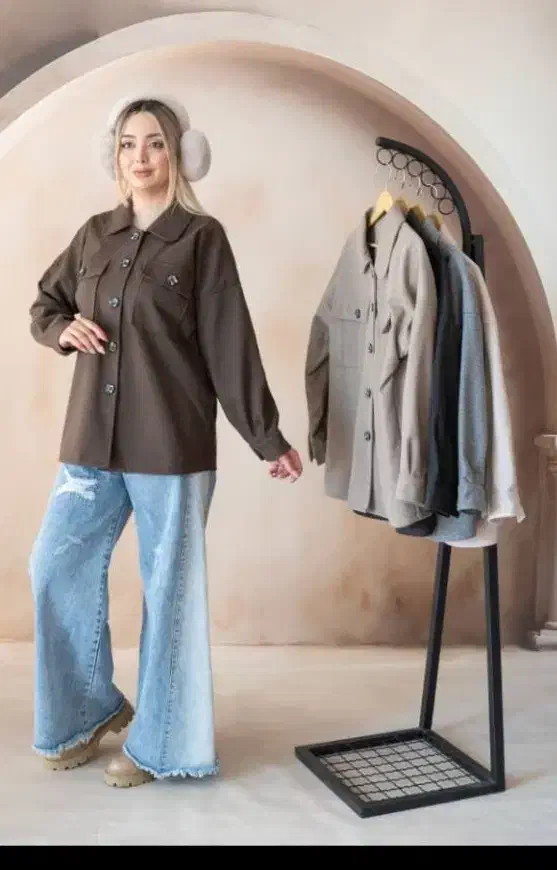 پالتو کوتاه فوتر|لباس|صدرا-فارس, فاز ۱|دیوار