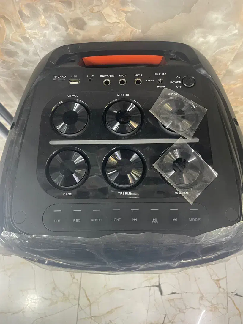 اسپیکر بلوتوثی همراه با میکروفن نو|پخشکننده همراه|تهران, شیوا|دیوار