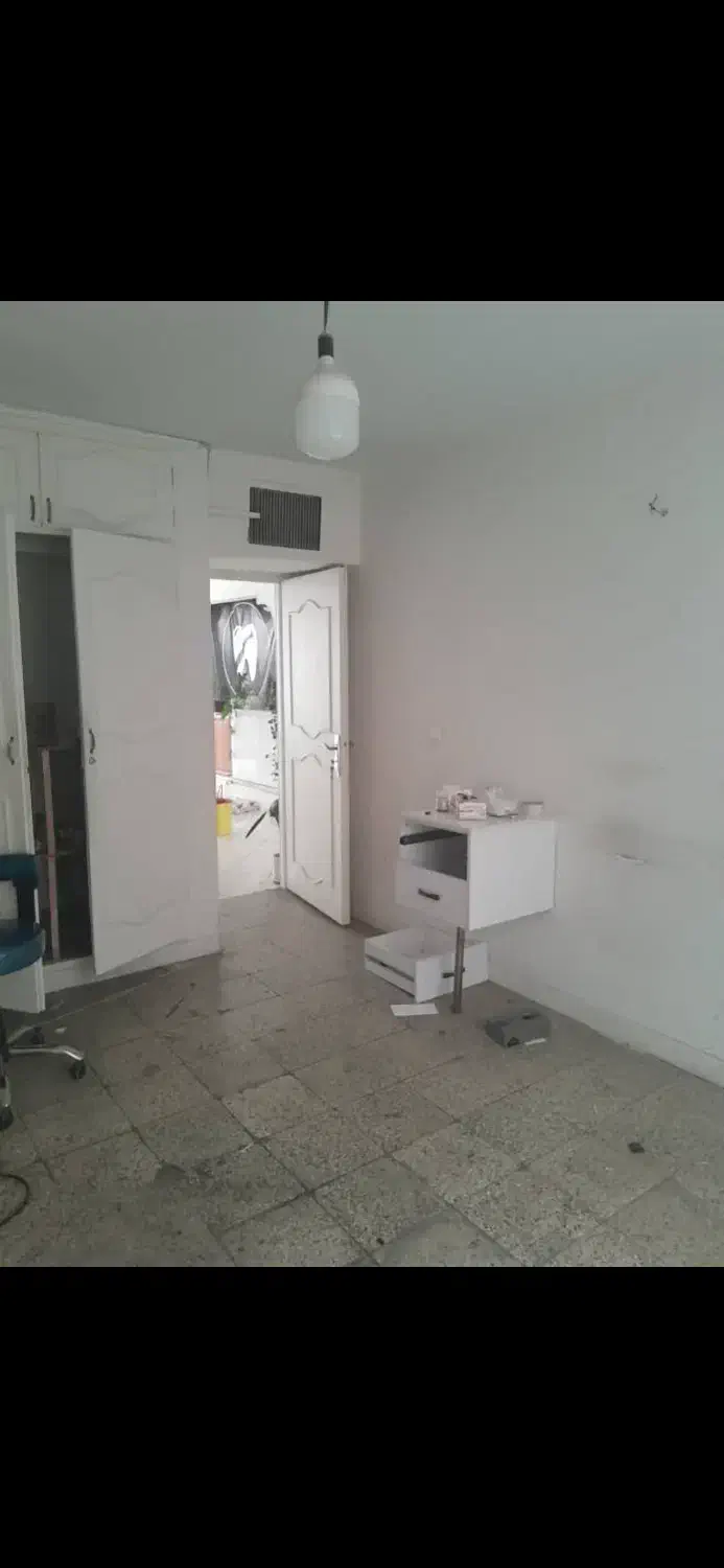 آپارتمان ۱۰۰متری ط اول تجاری مسکونی|اجارهٔ آپارتمان|ری, شهادت|دیوار