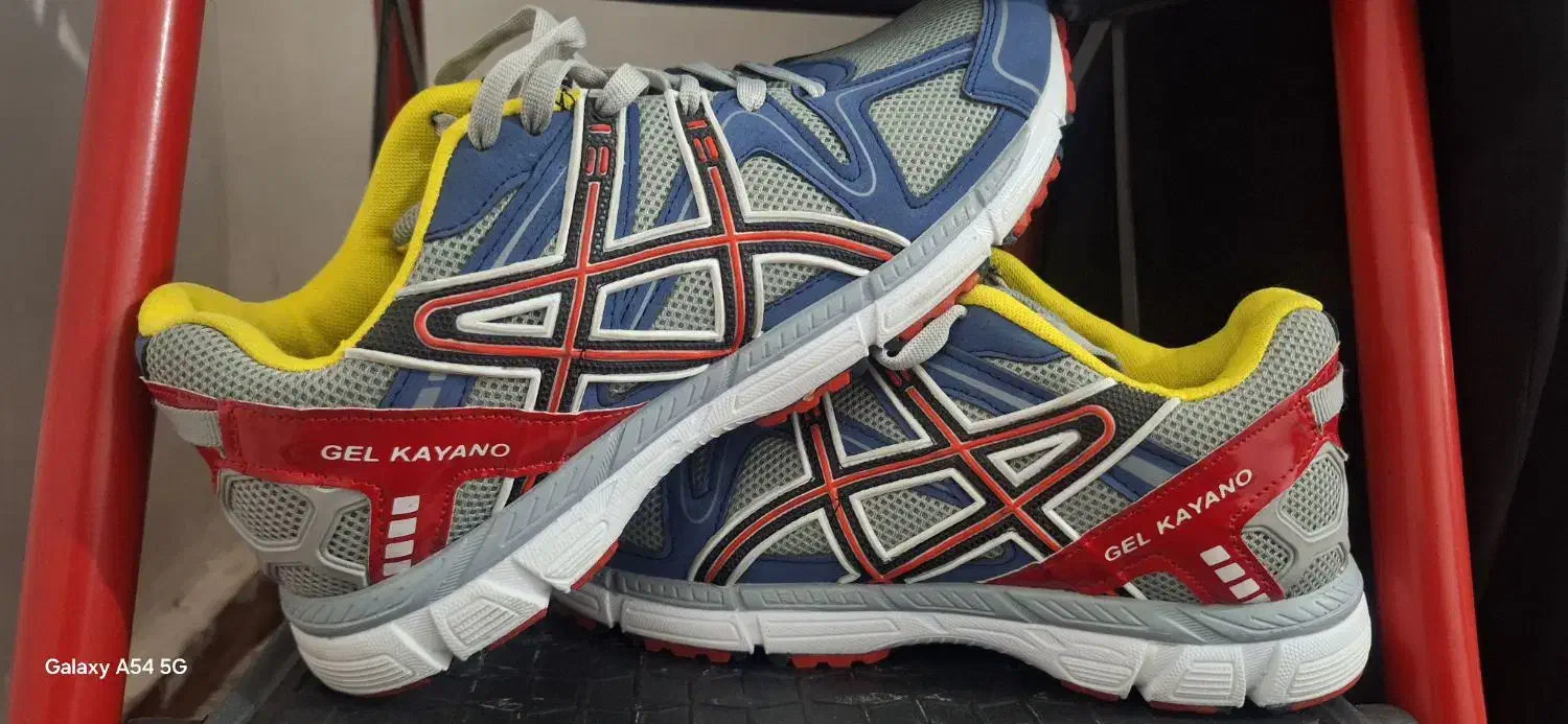 کتونی آسیکس|کیف، کفش، کمربند|شوشتر, |دیوار