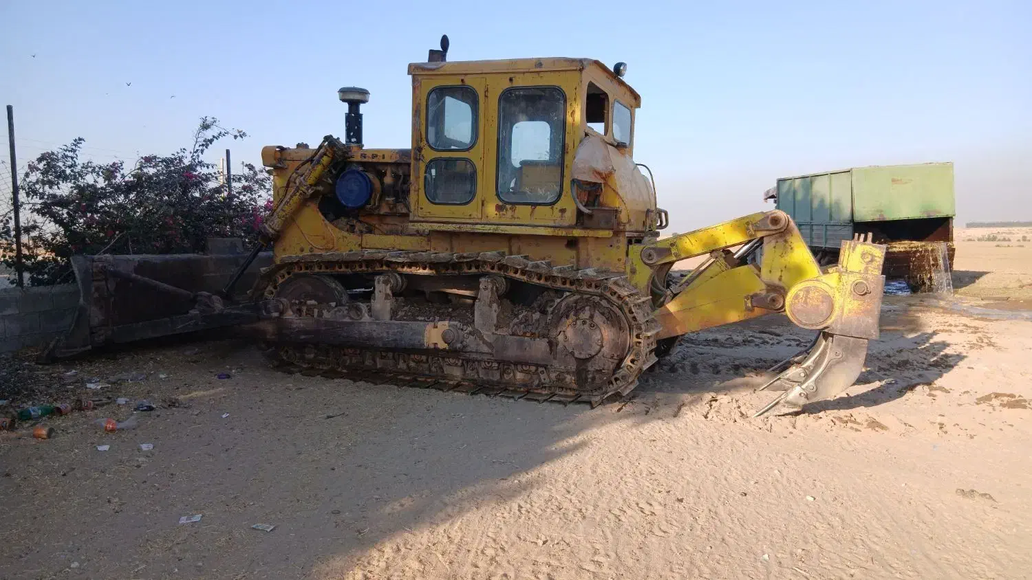 بولدوزر.بلدوزر|خدمات پیشه و مهارت|شوش, |دیوار