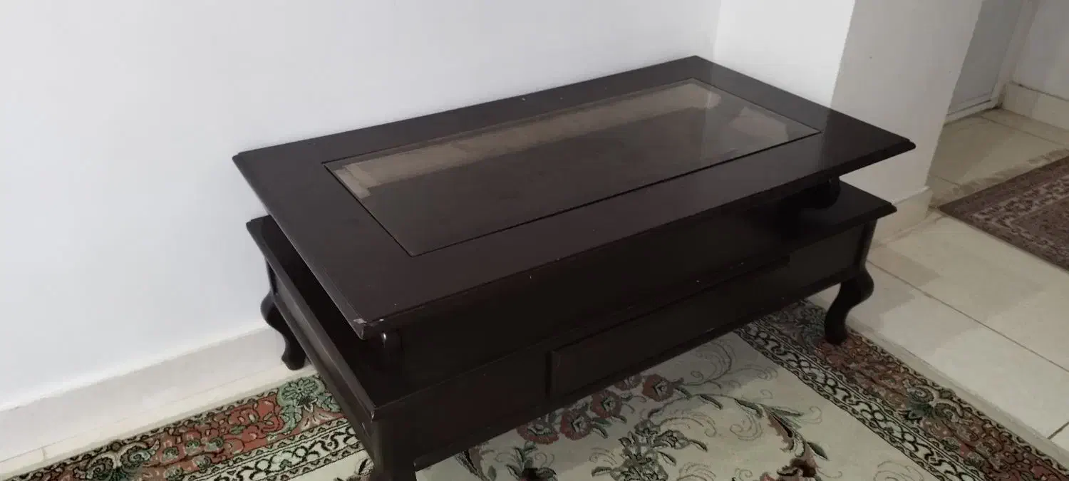 مبلمان با میز جلومبلی و میزتلویزیون و ساعت|مبلمان خانگی و میز عسلی|رشت, گلزاران|دیوار