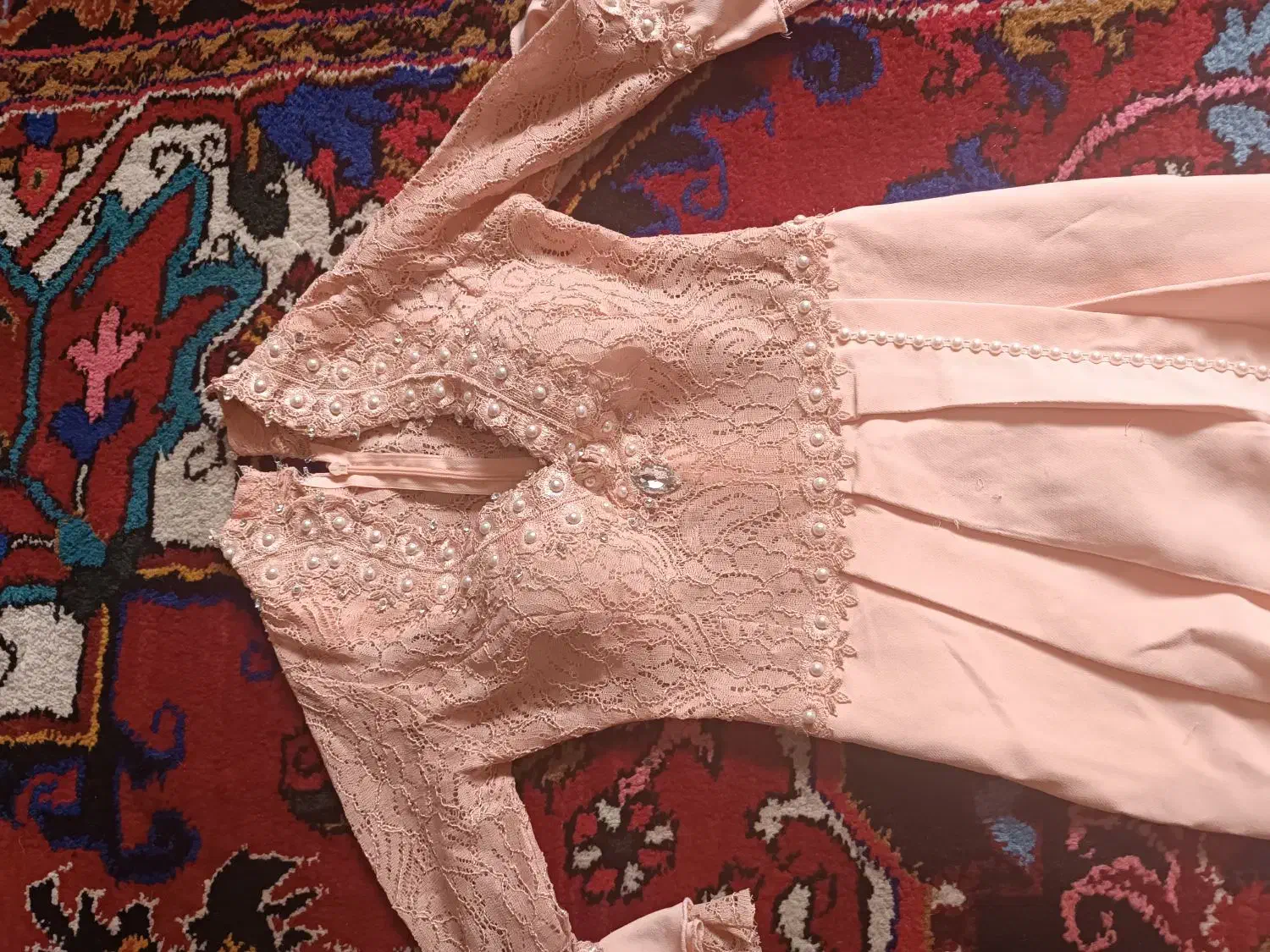 لباس مجلسی|لباس|تبریز, |دیوار